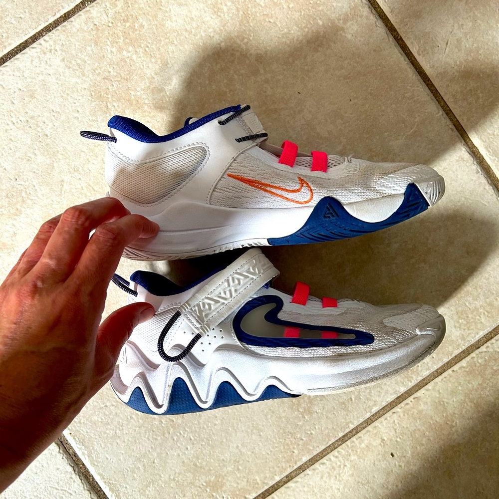 Nike basketball shoes 2.5